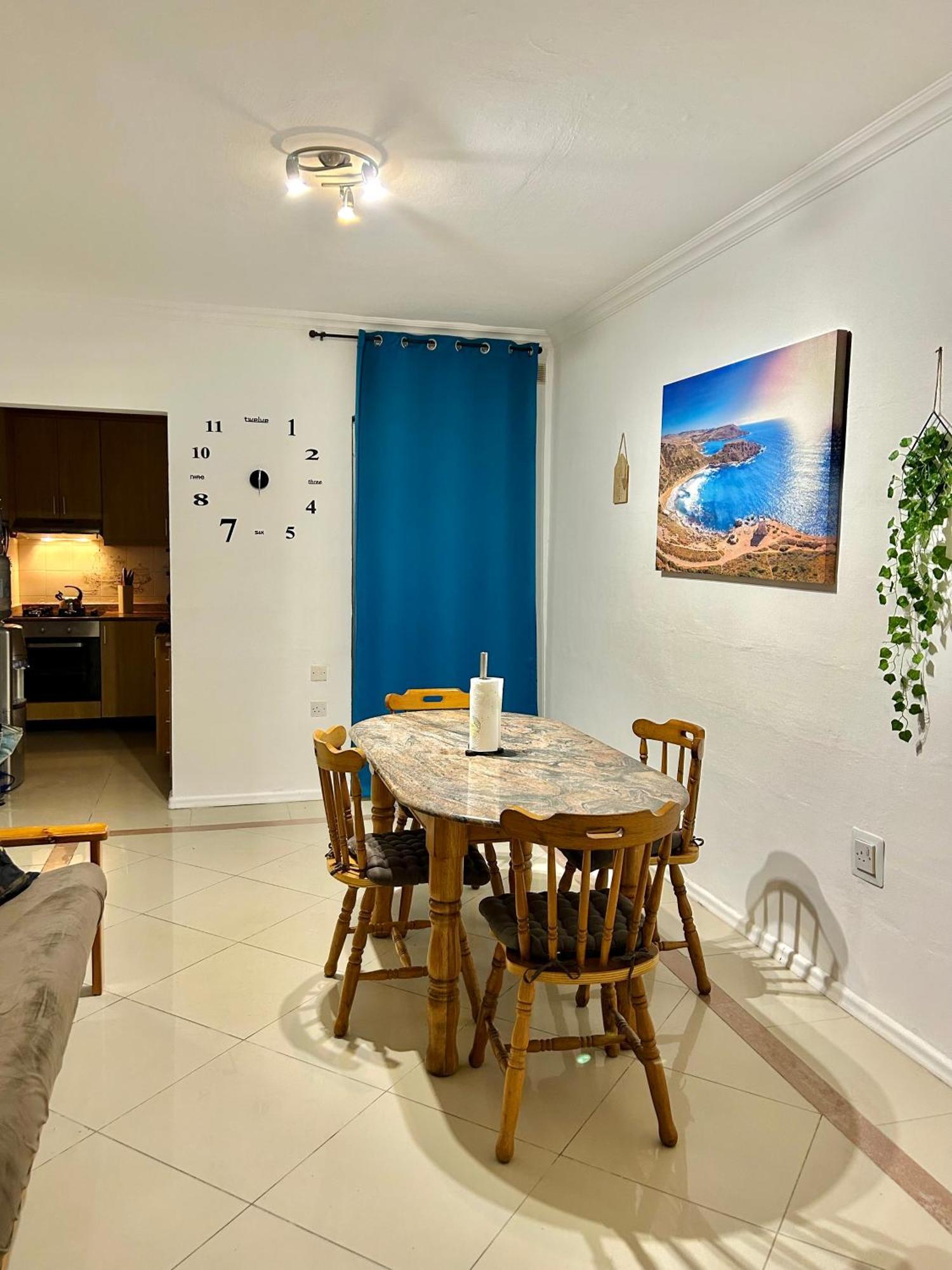 Beach Front 3-Bedroom Holiday Home Меллиеха Экстерьер фото
