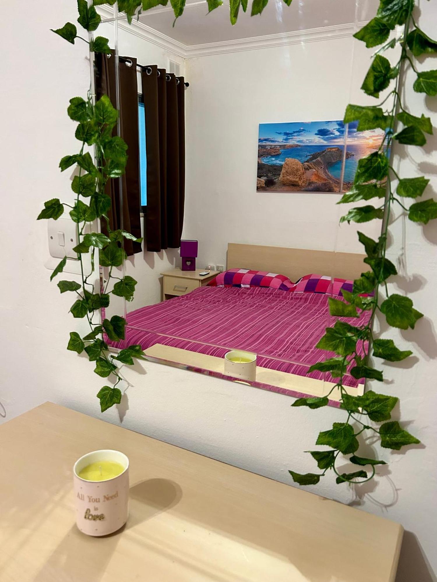 Beach Front 3-Bedroom Holiday Home Меллиеха Экстерьер фото